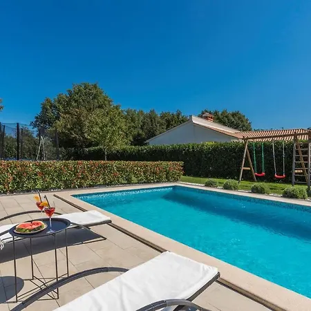 Villa Lana Near Labin Nedescina